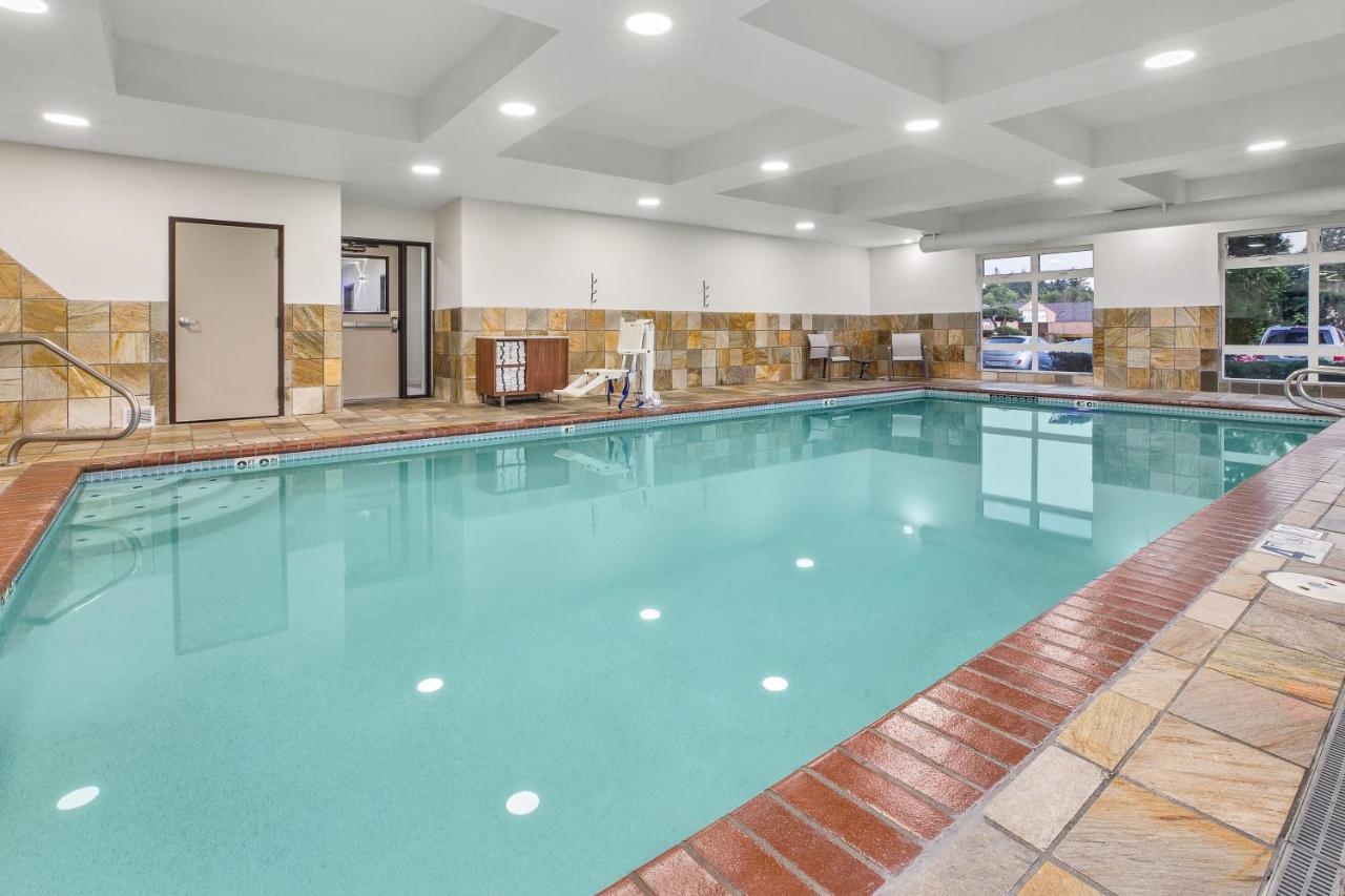 Holiday Inn Express & Suites Tacoma By Ihg Exteriör bild